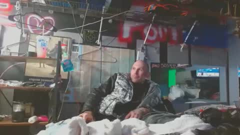 victoriajohn online show from 11.13.25