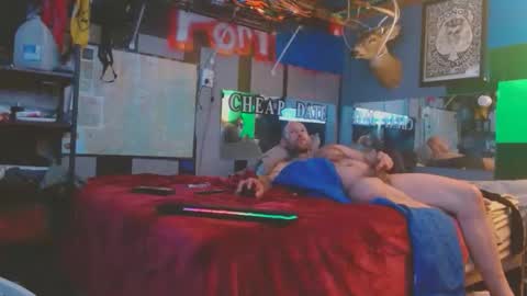 victoriajohn online show from 11.25.25