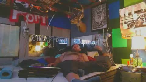 victoriajohn online show from 11.30.25