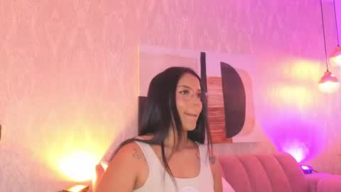 Snapshot of victoriaregia1 chatting on 05.29.26 Maria Victoria online show from 05.29.26