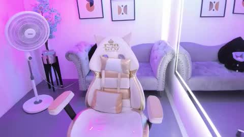 Snapshot of victoriia_doll chatting on 02.09.26 Victoria. online show from 02.09.26