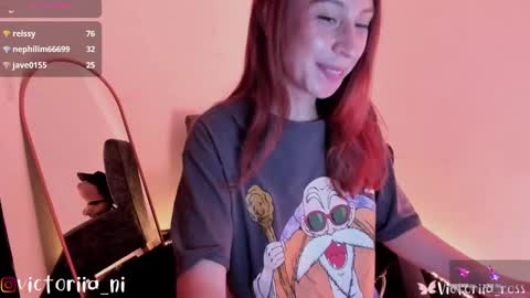 Snapshot of victoriia_ross chatting on 02.27.25 Annie vic online show from 02.27.25