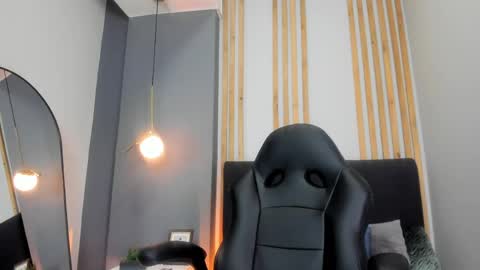 Victoria Vixen online show from 05.17.26