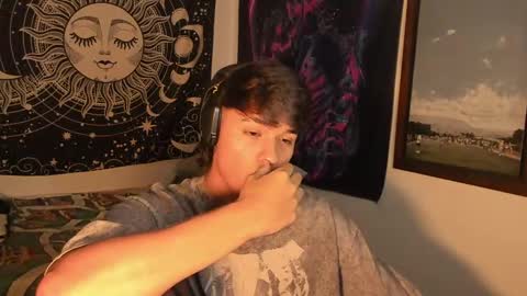 Snapshot of victorino_jhonson chatting on 12.03.24 Victorino Jhonson online show from 12.03.24