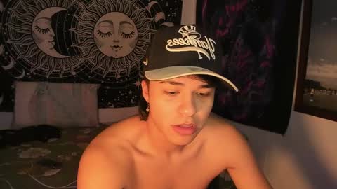 Snapshot of victorino_jhonson chatting on 12.25.24 Victorino Jhonson online show from 12.25.24