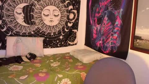 Snapshot of victorino_jhonson chatting on 12.25.24 Victorino Jhonson online show from 12.25.24