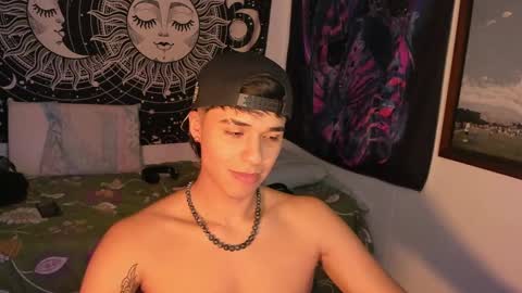 Snapshot of victorino_jhonson chatting on 12.27.24 Victorino Jhonson online show from 12.27.24