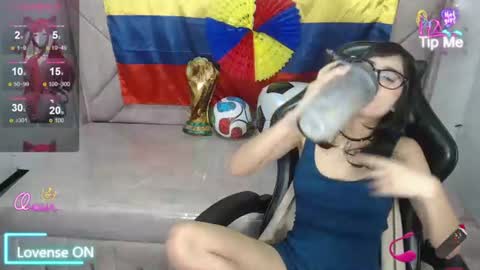 Snapshot of victorycat_v chatting on 06.18.26 Live 1000pm 600am COLOMBIAN HOUR online show from 06.18.26