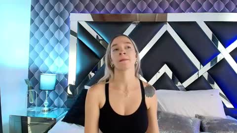 victtoria lee online show from 02.24.25