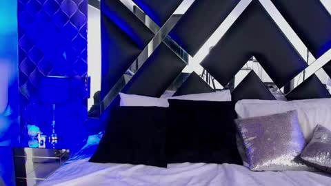 victtoria lee online show from 02.28.25