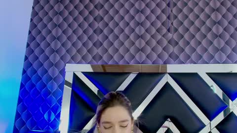 victtoria lee online show from 03.08.25