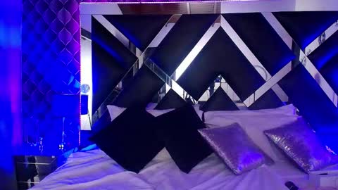 victtoria lee online show from 10.03.25