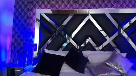 victtoria lee online show from 11.26.25