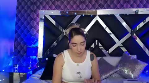 Snapshot of victtoria_lee chatting on 06.22.26 victtoria lee online show from 06.22.26