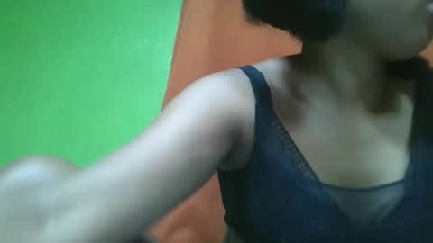 Snapshot of vierge28430 chatting on 05.13.26 vierge28430 online show from 05.13.26