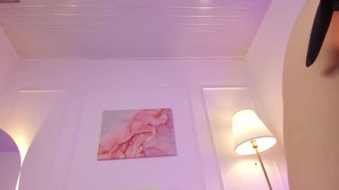 Victoria  online show from 02.17.26