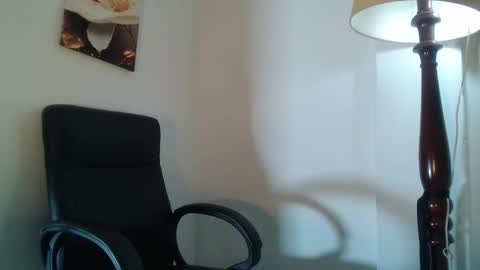 VIOLET  online show from 02.25.26