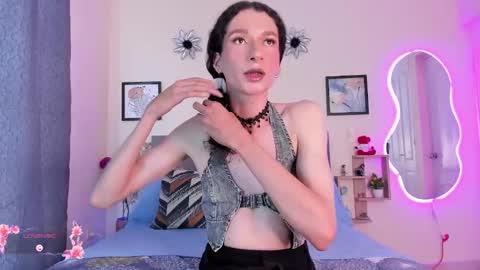 Violet online show from 11.27.25