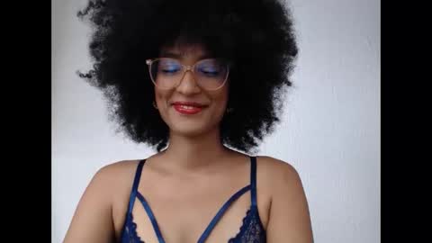 Snapshot of viiolettaaa chatting on 04.25.26 viiolettaaa online show from 04.25.26