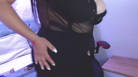 Snapshot of viiolleta chatting on 01.06.25 viioleta online show from 01.06.25