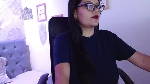 Snapshot of viiolleta chatting on 01.08.25 viioleta online show from 01.08.25