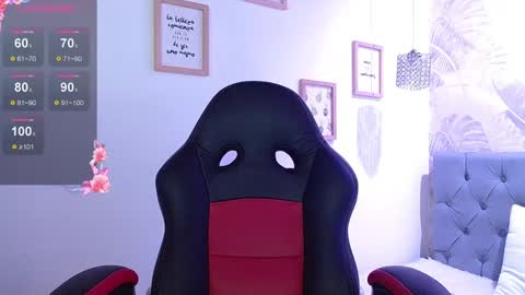 Snapshot of viiolleta chatting on 01.15.25 viioleta online show from 01.15.25