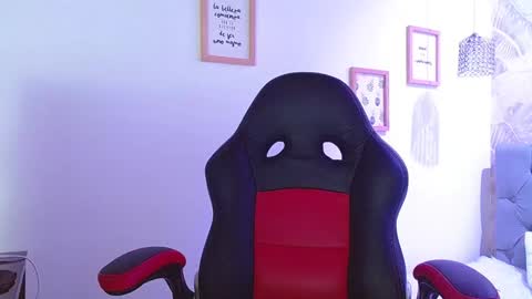 Snapshot of viiolleta chatting on 01.18.25 viioleta online show from 01.18.25