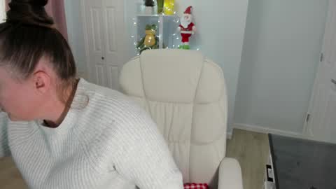 Snapshot of vika7333 chatting on 12.08.24 Ukrainian-woman online show from 12.08.24