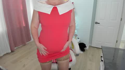 Snapshot of vika7333 chatting on 12.19.24 Ukrainian-woman online show from 12.19.24