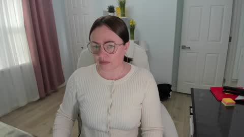 Snapshot of vika7333 chatting on 02.03.25 Ukrainian-woman online show from 02.03.25