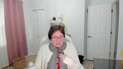 Snapshot of vika7333 chatting on 02.18.25 Ukrainian-woman online show from 02.18.25