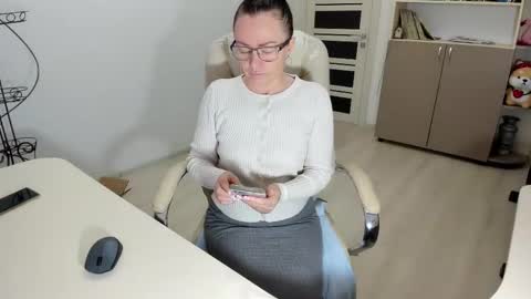 Ukrainian-woman online show from 11.21.25