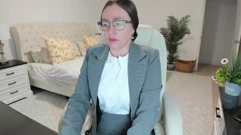 Snapshot of vika7333 chatting on 03.19.26 Ukrainian-woman online show from 03.19.26