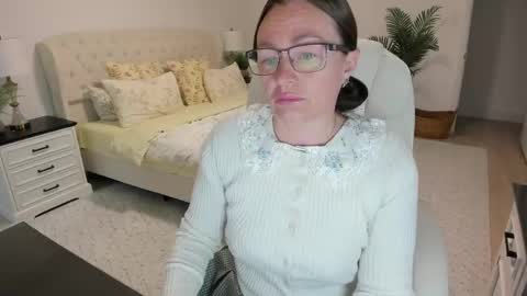 Snapshot of vika7333 chatting on 05.14.26 Ukrainian-woman online show from 05.14.26