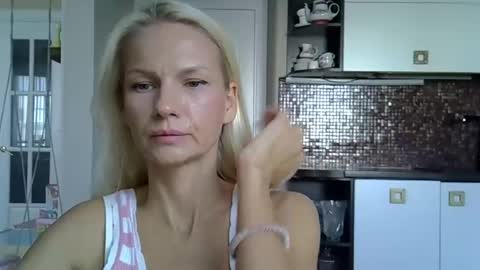 viki_loun5 online show from 10.07.25