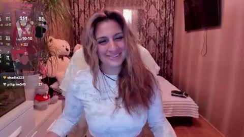 Snapshot of vikilove_ chatting on 07.30.26 Victoria online show from 07.30.26