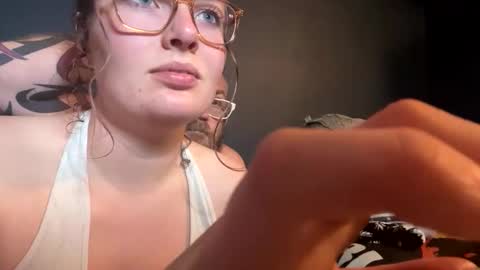 vikingandvixen44 online show from 10.21.25