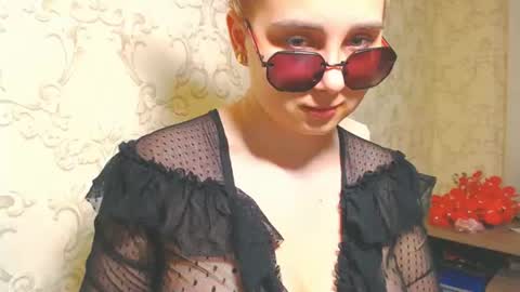 Snapshot of vikiwaitingforyou chatting on 07.12.26 Vitoria online show from 07.12.26
