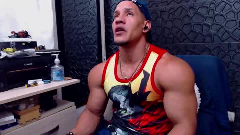 Viktor Herrera online show from 02.12.25