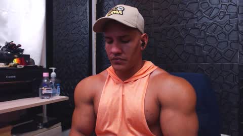 Viktor Herrera online show from 09.28.25