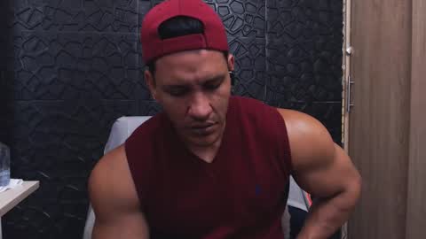 Viktor Herrera online show from 10.17.25