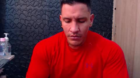 Snapshot of viktorherrera chatting on 01.17.26 Viktor Herrera online show from 01.17.26