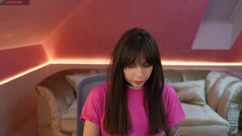 Snapshot of viktoria_storm chatting on 12.21.24 Alisa online show from 12.21.24