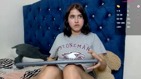 Snapshot of vikysexy28 chatting on 03.01.26 vikysexy28 online show from 03.01.26