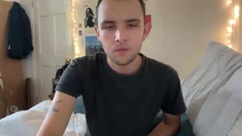 Snapshot of vince62000 chatting on 10.30.25 vince online show from 10.30.25