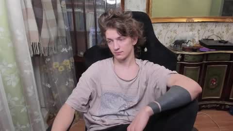 Snapshot of vince__dice chatting on 02.18.26 Dimoooooon online show from 02.18.26