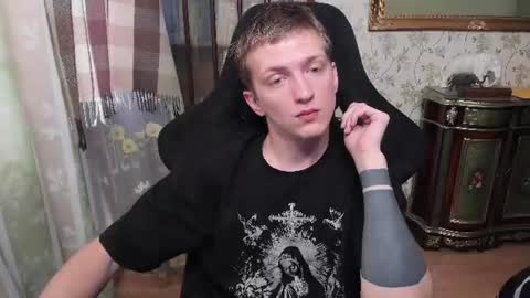 Snapshot of vince__dice chatting on 06.20.26 Dimoooooon online show from 06.20.26