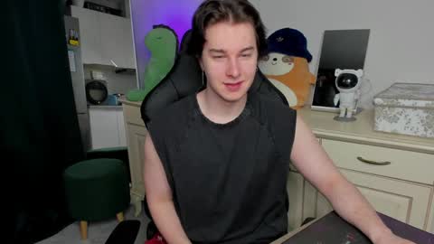 Vincent Strong online show from 05.03.26