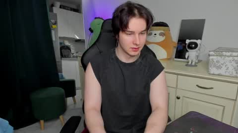 Vincent Strong online show from 05.04.26