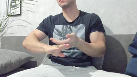 Vincent.  uncut 18cm online show from 01.11.25